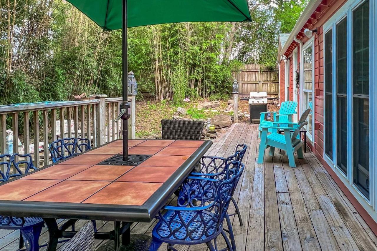 Eclectic Osage Cottage In Historic District Eureka Springs Exterior photo